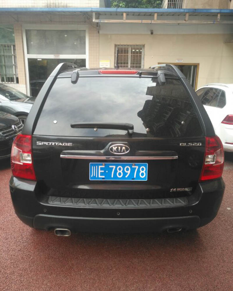 起亞牌獅跑小型客車(chē).jpg