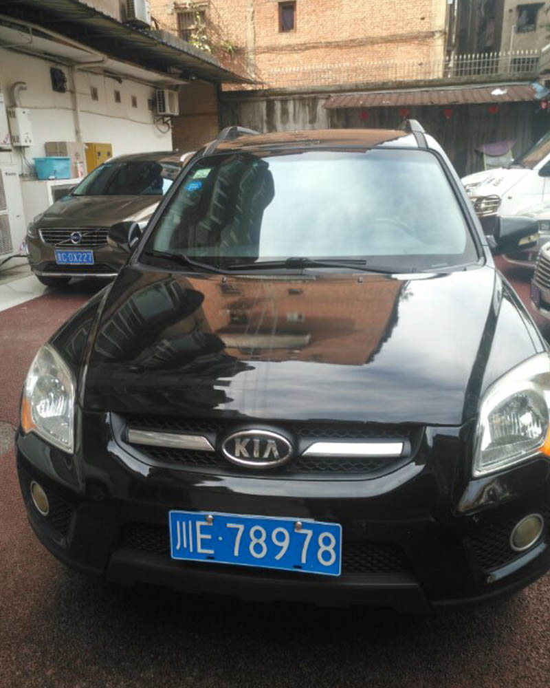 起亞牌獅跑小型客車(chē).jpg